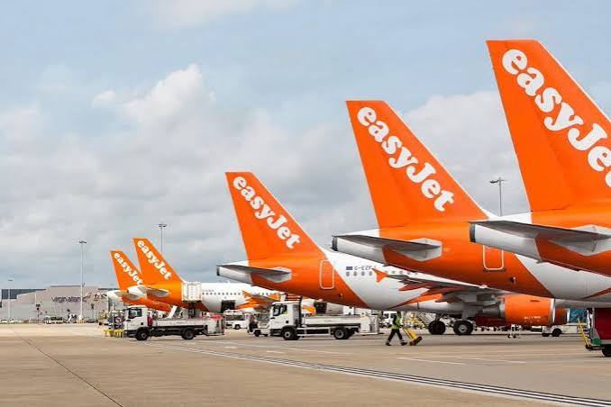 EasyJet Edges Closer to £5.2 Billion Takeover as Board Backs Castlelake Offer