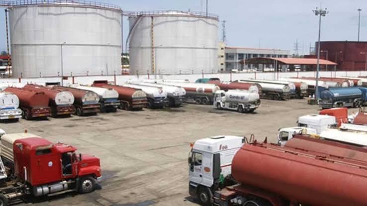 Nigeria’s Edible Oil Tanker Drivers Set Sept. 22 Strike Deadline Over Union Dispute