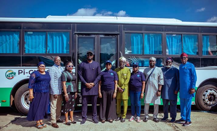 Lagos Gets 20 CNG Buses as FG Targets Lower Transport Fares